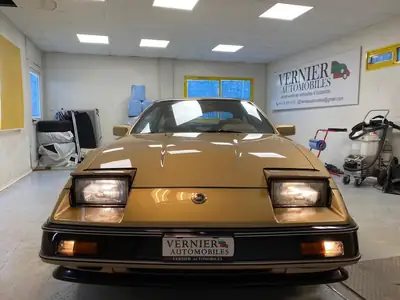 Nissan 300 ZX T — Coupé sportif des années 80, moteur 3.0L turbo et bas kilométrage — exterior view
