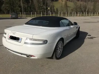 Aston Martin DB9 Volante Touchtronic — Cabriolet anglais prestige, 19'000 km seulement — intérieur
