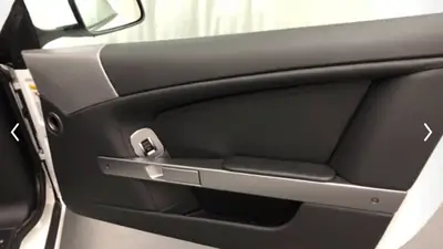 Aston Martin DB9 Volante Touchtronic — Cabriolet anglais prestige, 19'000 km seulement — Miniature 8