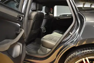 Porsche Macan GTS PDK — SUV sportif 360 ch, première main, 74'000 km — Miniature 14