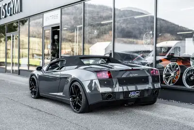 Lamborghini Gallardo 5.0 V10 Spyder — Cabriolet légendaire, embrayage neuf et jantes performantes — interior