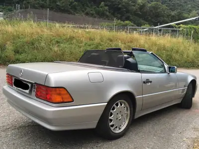 Mercedes-Benz SL 280 — Roadster légendaire 1994, 167'000 km, teinte argent — dettaglio