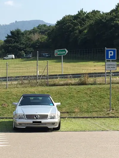 Mercedes-Benz SL 280 — Roadster légendaire 1994, 167'000 km, teinte argent — Miniatura 7