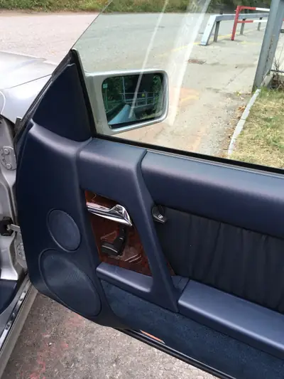 Mercedes-Benz SL 280 — Roadster légendaire 1994, 167'000 km, teinte argent — Miniatura 14