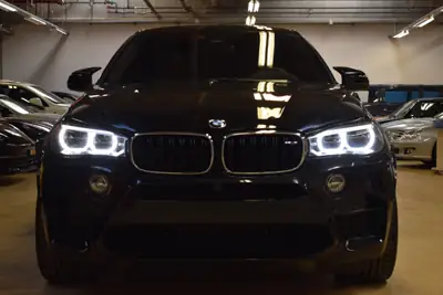 BMW X6M Steptronic — SUV coupé haute performance, 575 ch et équipements premium — détail