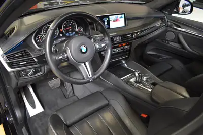 BMW X6M Steptronic — SUV coupé haute performance, 575 ch et équipements premium — Miniature 13