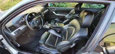 BMW M3 Coupé 2002 — Légende sportive, 343 ch et histoire authentique — tableau de bord