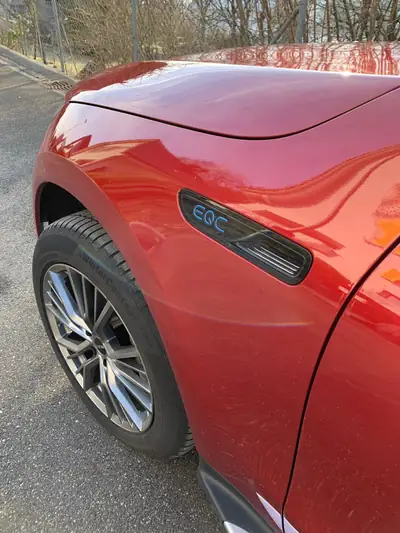 Mercedes-Benz EQC 400 AMG Line 4Matic — SUV électrique premium, 105'000 km — detail