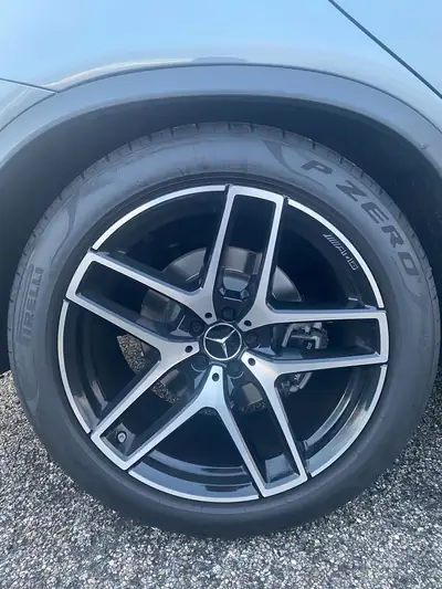 Mercedes-Benz GLE 43 AMG Coupé — Élégance sportive et puissance 390 ch — Miniature 18