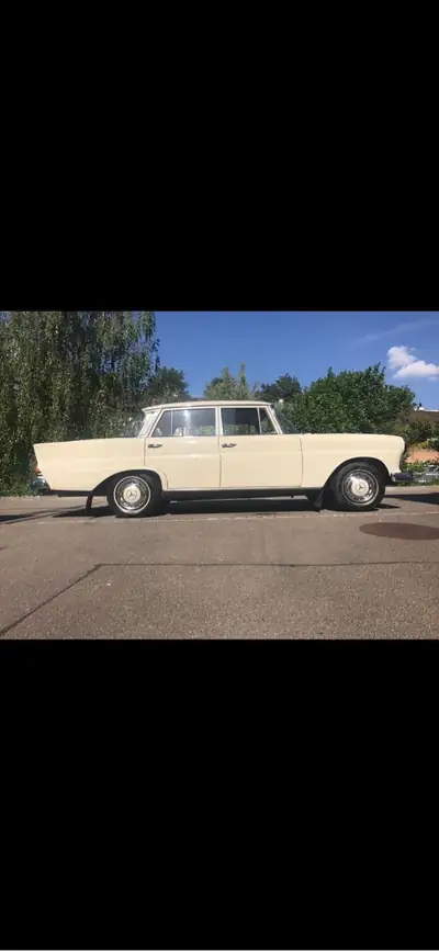 Mercedes-Benz 230 Kleine Heckflosse 1967 — Authentique Oldtimer, État d'origine impeccable — Miniatur 7