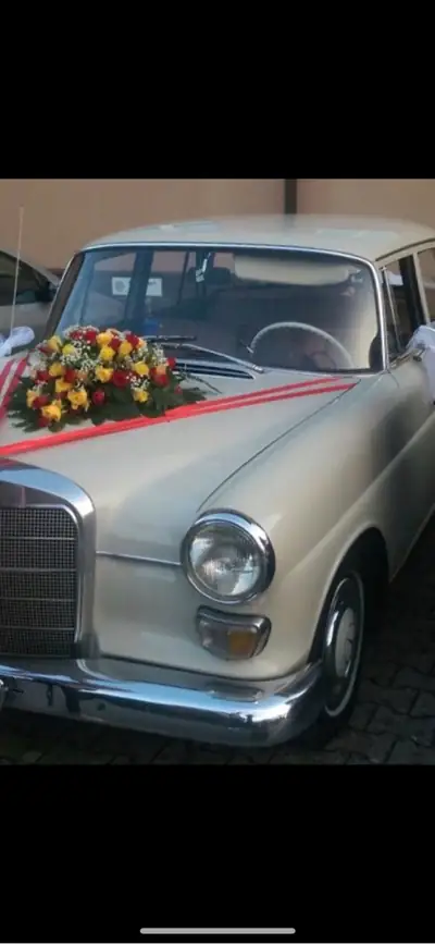 Mercedes-Benz 230 Kleine Heckflosse 1967 — Authentique Oldtimer, État d'origine impeccable — Miniatur 14