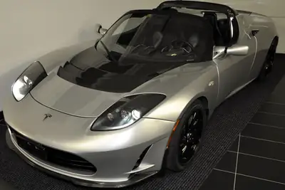 Tesla Roadster Sport 2010 — Cabriolet électrique iconique, 17'350 km, Hardtop panoramique — Miniatur 18
