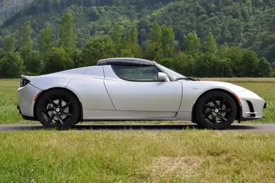 Tesla Roadster Sport 2010 — Cabriolet électrique iconique, 17'350 km, Hardtop panoramique — Miniatur 16
