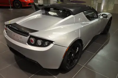 Tesla Roadster Sport 2010 — Cabriolet électrique iconique, 17'350 km, Hardtop panoramique — Miniatur 19