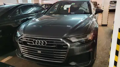Audi A6 Avant 40 TDI Sport — Break diesel quattro, 1ère main, 60'000 km — interni