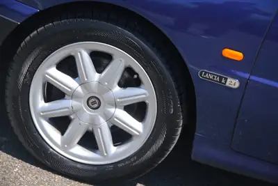 Lancia Kappa 2.4 LS — Coupé élégant des années 90, 175 ch et sans sinistre — Miniature 9