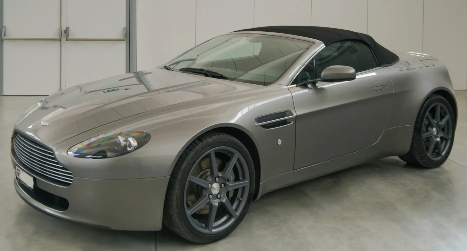 Aston Martin V8 Vantage 2008 occasion St. Moritz — 3