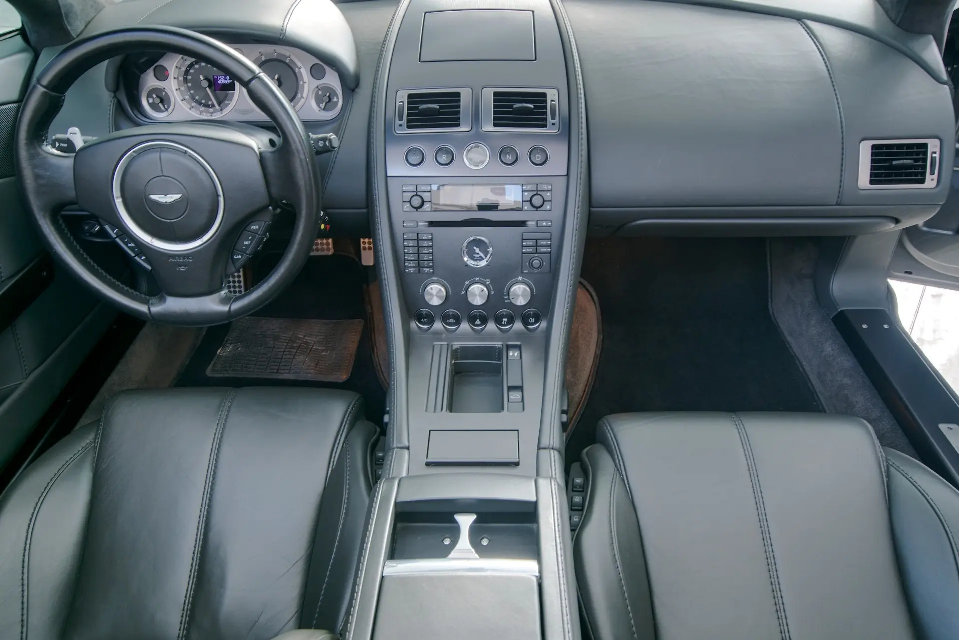 Aston Martin V8 Vantage 2008 occasion St. Moritz — 4