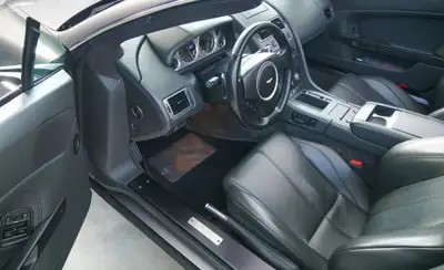 Aston Martin V8 Vantage 4.3 Sportshift — Cabriolet légendaire, 48'000 km seulement — Miniatur 7