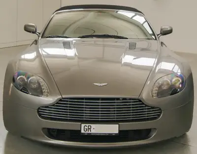 Aston Martin V8 Vantage 4.3 Sportshift — Cabriolet légendaire, 48'000 km seulement — Miniatur 13