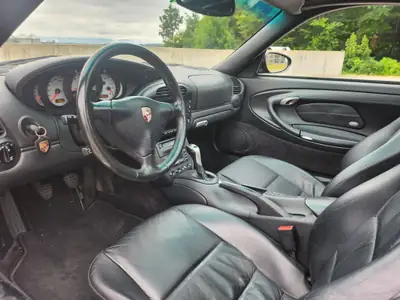 Porsche 911 Carrera Targa 2003 — Youngtimer iconique, moteur révisé, boîte manuelle — arrière