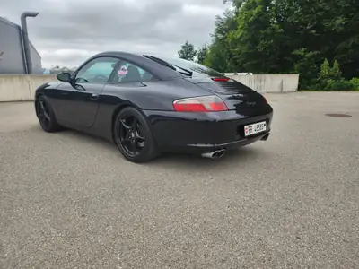 Porsche 911 Carrera Targa 2003 — Youngtimer iconique, moteur révisé, boîte manuelle — détail