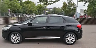DS 5 Hybrid4 200 SO Chic — Élégance française et technologie hybride, 5000 km seulement — Miniatur 8