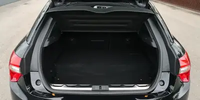 DS 5 Hybrid4 200 SO Chic — Élégance française et technologie hybride, 5000 km seulement — Miniatur 12