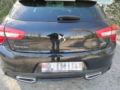 DS 5 Hybrid4 200 SO Chic — Élégance française et technologie hybride, 5000 km seulement — Miniatur 16