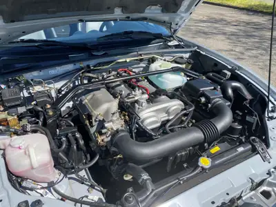 Mazda MX-5 1.8i-16 GT Youngster — Cabriolet légendaire, 37'000 km seulement — Miniature 7