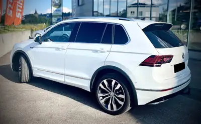 Volkswagen Tiguan 2.0 TDI SCR Highline 4Motion — SUV premium diesel, traction intégrale — rear view