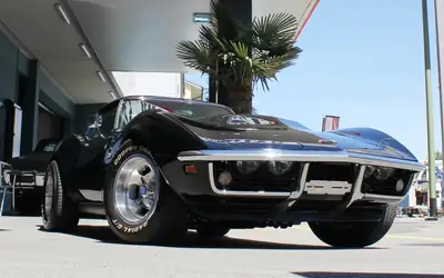 Chevrolet Corvette C3 1969 — Légende américaine, moteur Small-Block 302 ch — Miniatura 7