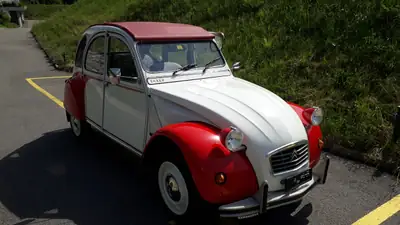 Citroën 2CV6 Spécial — L'icône française authentique, 80'000 km seulement — vista esterna