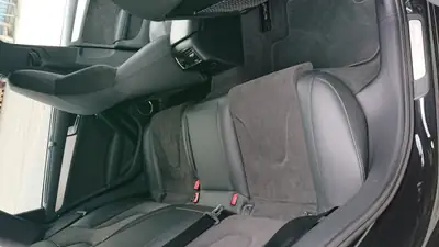 Audi RS4 Avant 4.2 FSI V8 — Berline de prestige 450 ch, moteur légendaire — Miniature 8
