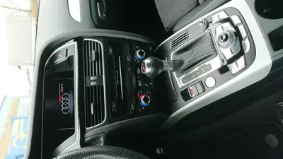 Audi RS4 Avant 4.2 FSI V8 — Berline de prestige 450 ch, moteur légendaire — Miniature 10