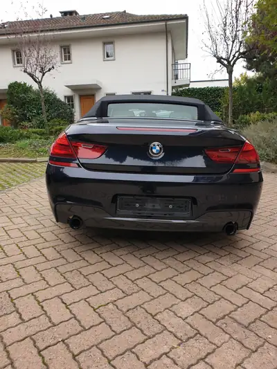 BMW 640i Cabrio — Cabriolet de prestige, 320 ch et seulement 60 000 km — intérieur
