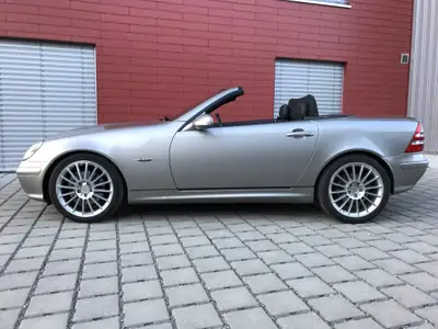 Mercedes-Benz SLK 320 — Cabriolet sportif 2004, rare Cubanitsilver, 67000 km — Miniature 15