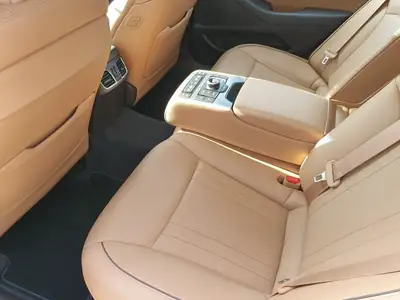 Hyundai Genesis 3.8 V6 — Berline premium sans accident, 316 ch — Miniatur 8