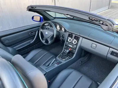 Mercedes-Benz SLK 230 Kompressor — Roadster sportif, seulement 27'000 km — Miniatur 11
