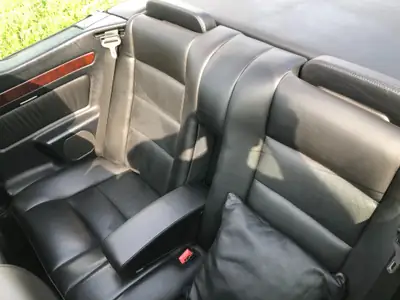 Mercedes-Benz 300 CE-24 Cabrio 1996 — Cabriolet de collection, état impeccable — Miniature 7