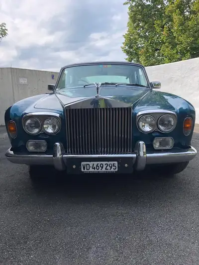 Rolls-Royce Silver Shadow II 1975 — Berline de prestige anglaise, moteur V8 mythique — Miniatura 8