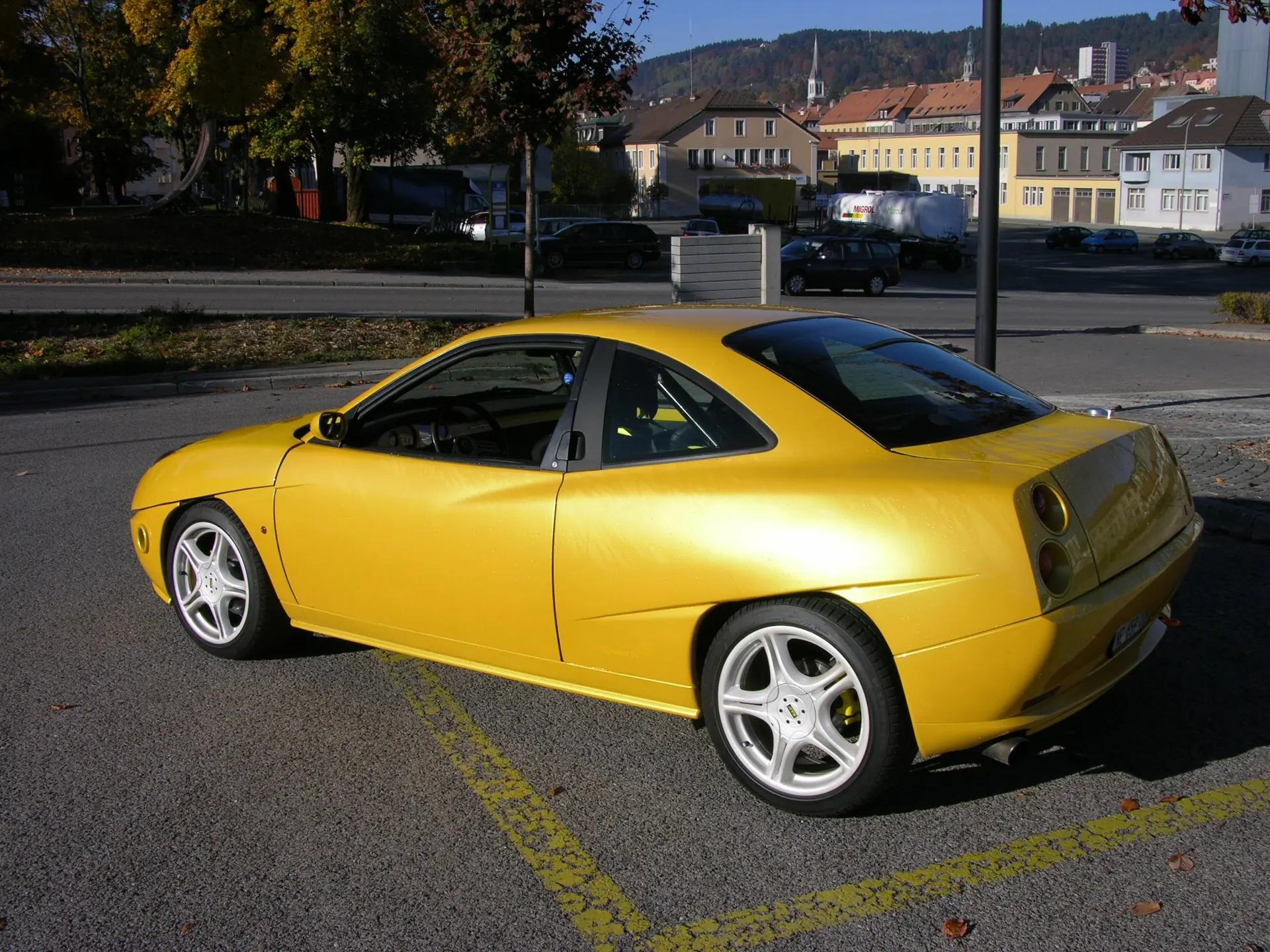 FIAT Coupé 2.0 16V Turbo — Légendaire sportive des années 90, jaune éclatant — Außenansicht