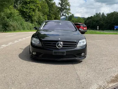 Mercedes-Benz CL 500 — Coupé grand luxe, 388 ch et prestige intemporel — fianco