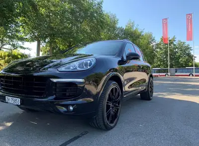 Porsche Cayenne S Diesel — SUV prestige 385 ch, 160'000 km, sans sinistre — vista posteriore