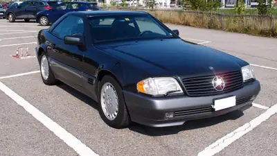 Mercedes-Benz SL 280 — Cabriolet mythique des années 90, capote et hard-top — vue extérieure