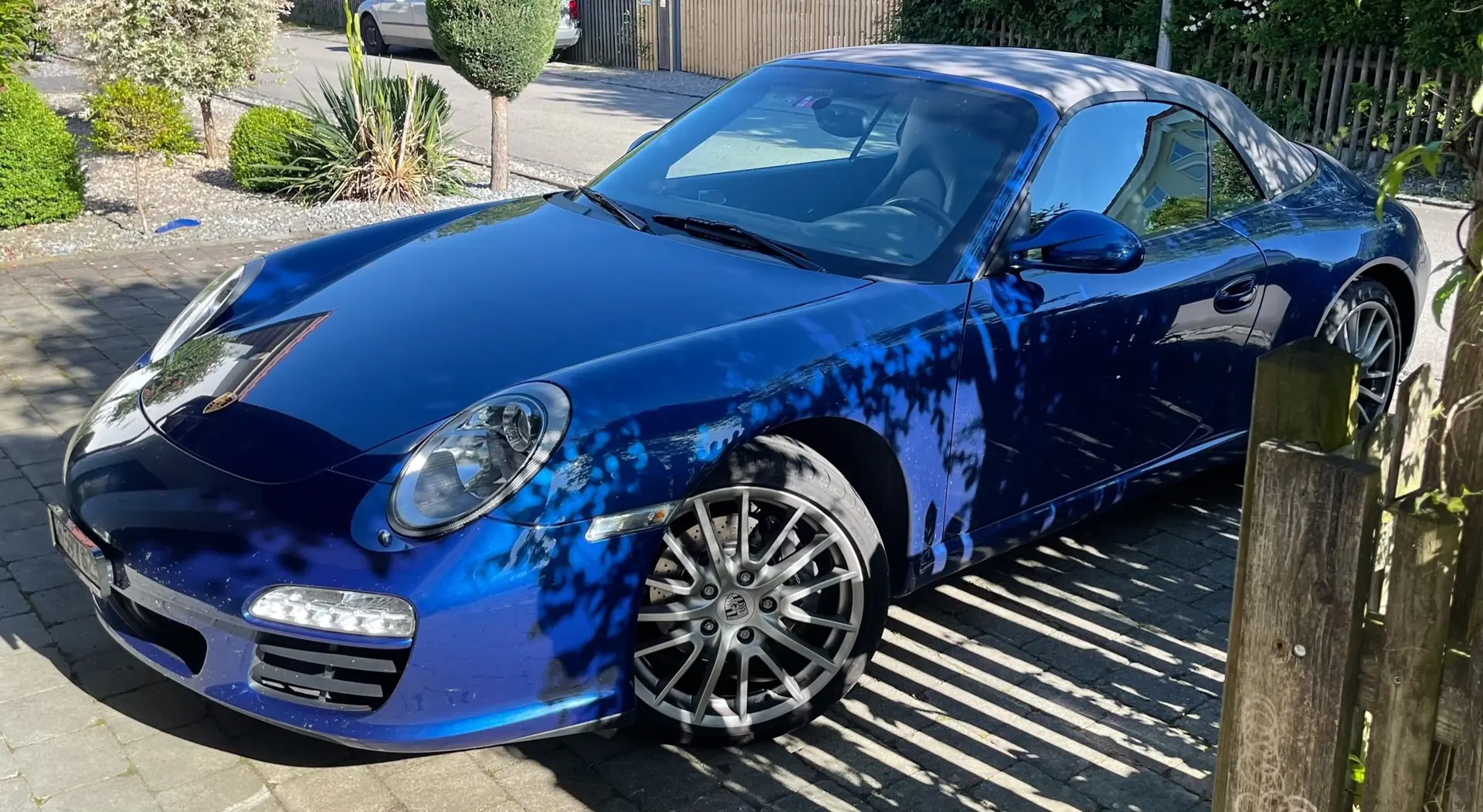 Porsche 911 Cabrio Carrera 2008 — Cabriolet de légende, moteur neuf, 81'000 km — Außenansicht