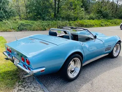 Chevrolet Corvette Cabriolet 1968 — Légende américaine, 264 ch, faible kilométrage — Miniature 7