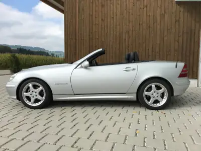 Mercedes-Benz SLK 200 Kompressor — Cabriolet sportif 2002, moteur surcompressé, seulement 15 000 km — dettaglio