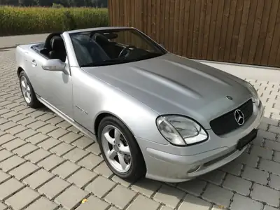 Mercedes-Benz SLK 230 Kompressor — Roadster sportif, 197 ch, très peu roulé — Innenraum