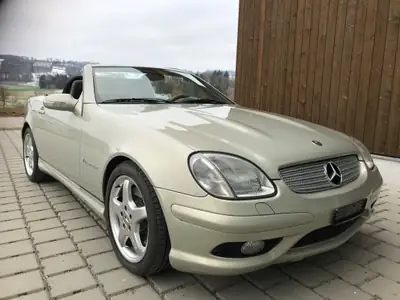 Mercedes-Benz SLK 32 AMG — Cabriolet haute performance, 354 ch d'exception — cruscotto